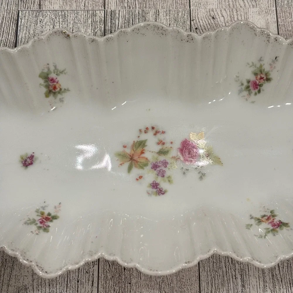 Victoria Carlsbad Austria Ruffled Candy Dish‎ Floral Porcelain Tray Serving Bowl